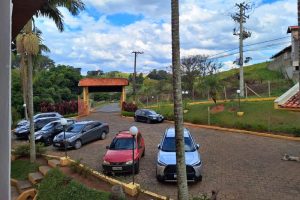 estacionamento entrada Recepção - hotel fazenda saint nicolas - aguas de lindoia